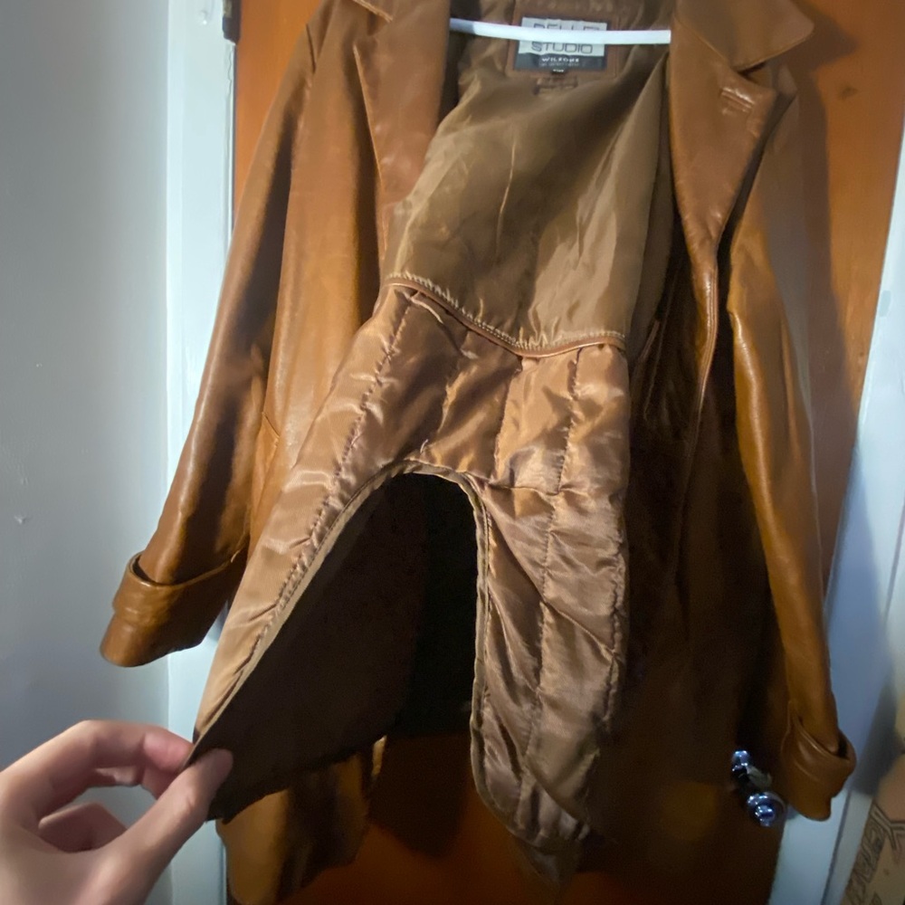 Huge Pelle brown leather jacket. Great condition. - Picture 4 of 5